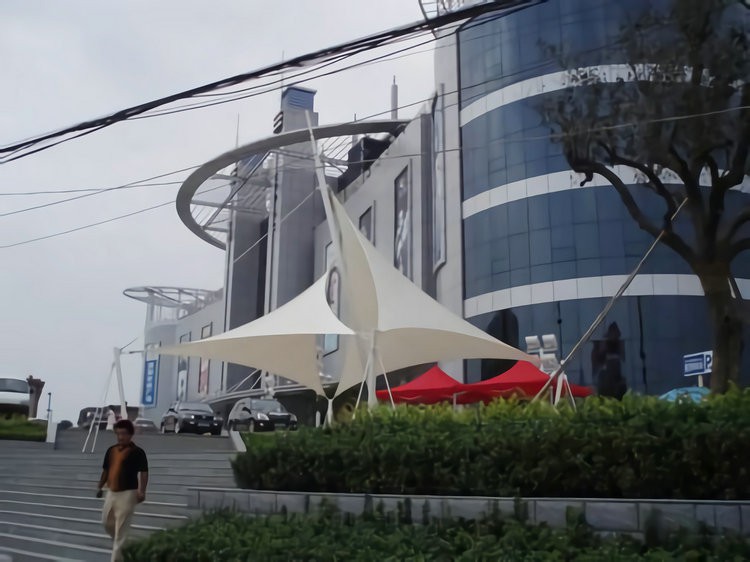 萊蕪貴和廣場(chǎng)膜結(jié)構(gòu)